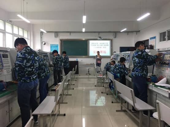 贵阳市第三届技能之星“吉利杯“观山湖区选拔赛照片、视频IMG_5084